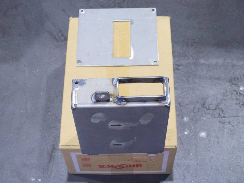 電気ボックス（KK031）