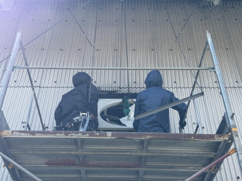 外壁有圧換気扇撤去および更新工事(RP088)