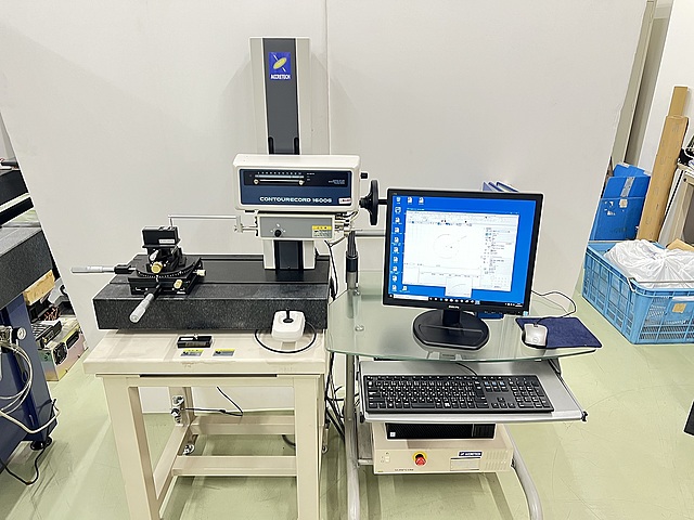 輪郭形状測定機(UMK340)