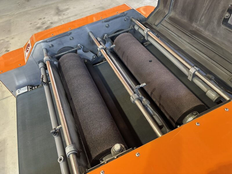 バリ取り機(UMK341)