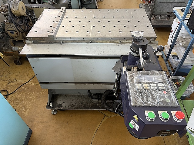 横型タッピングボール盤(UMK347)